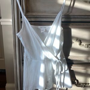 White wrap around tank!